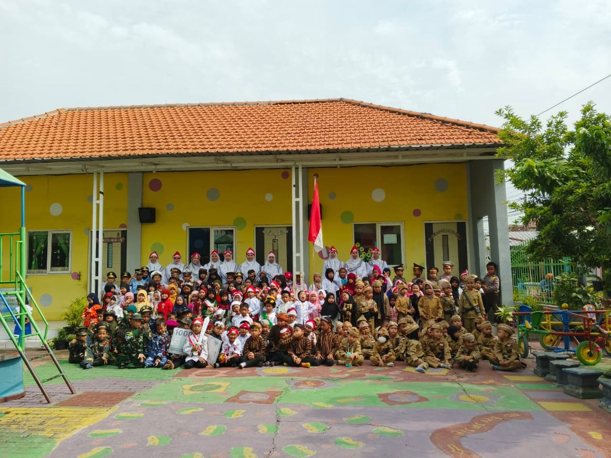 Karnaval Seluruh Siswa