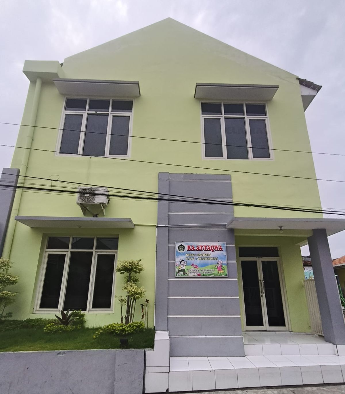 Gedung RA At-Taqwa tampak depan